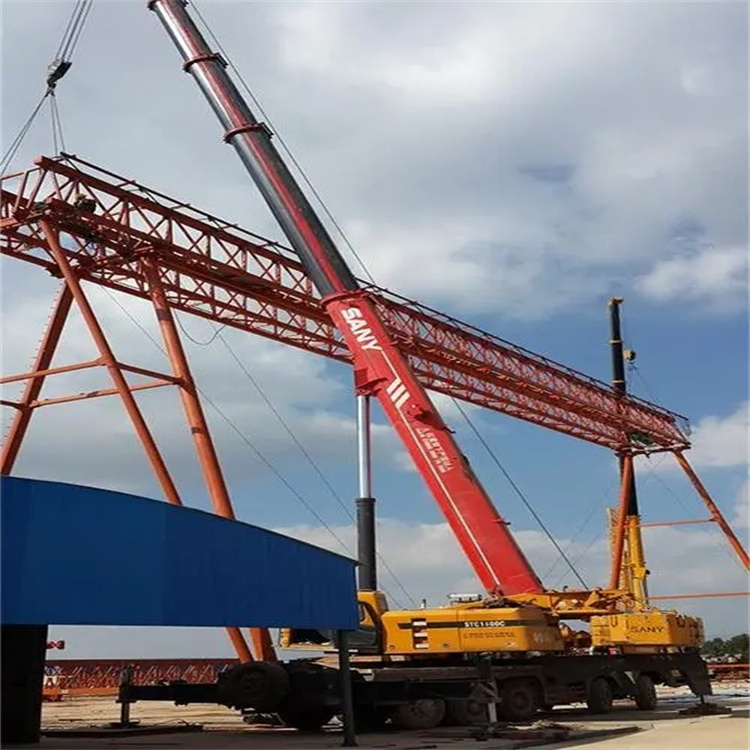 巴塘钢结构吊装